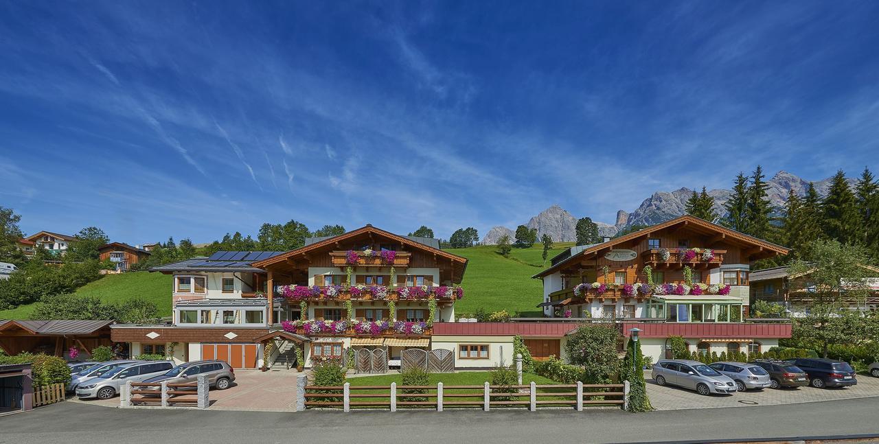 Pension & Appartements Anny Maria Alm am Steinernen Meer Kültér fotó