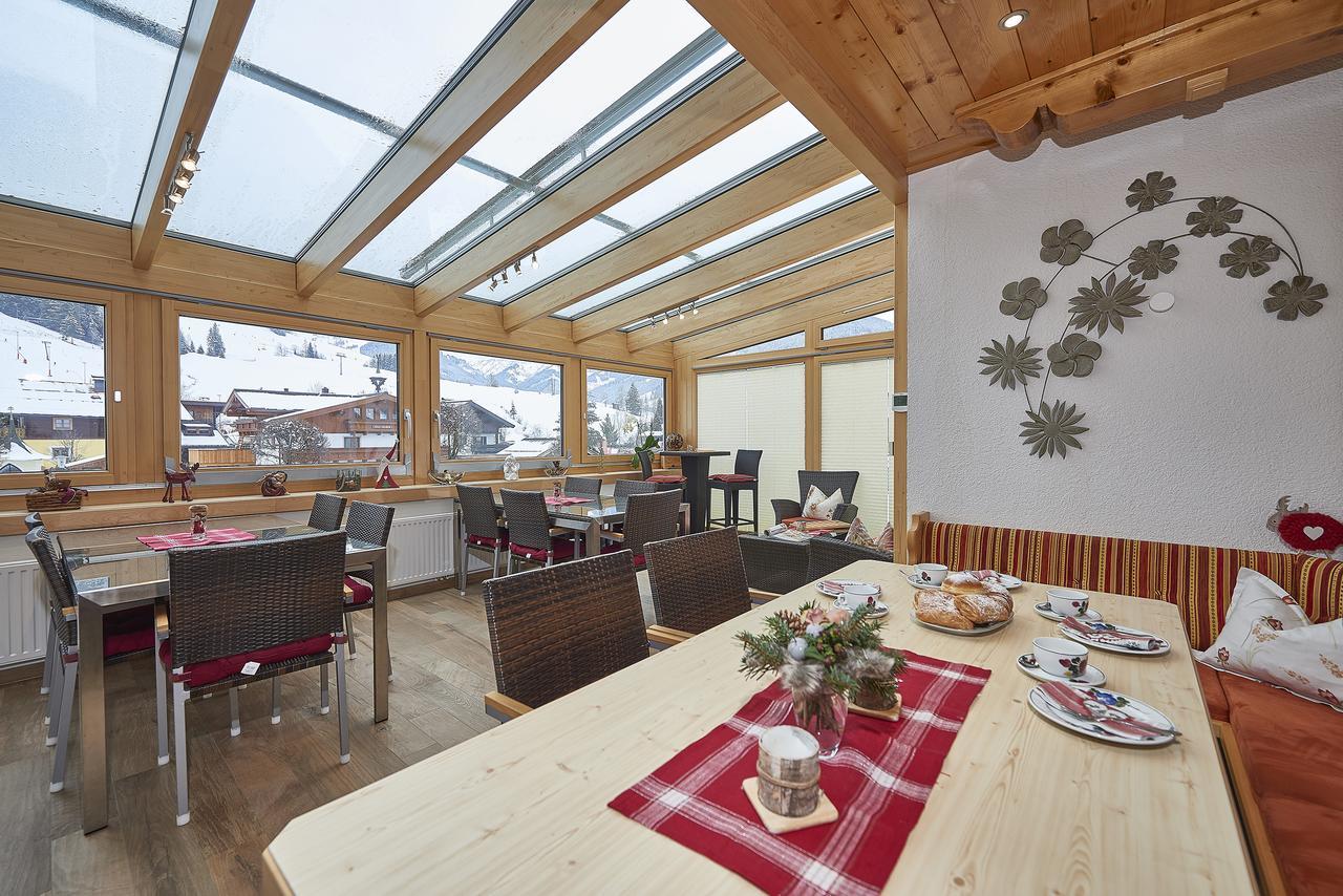 Pension & Appartements Anny Maria Alm am Steinernen Meer Kültér fotó